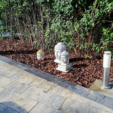 Grüner Kontaktloser Checkin Ferienhaus Stendell